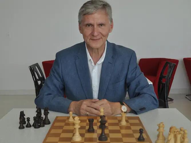 Rutgers Business School Professor Andrzej Ruszczynski
