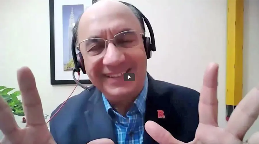 Professor Farrokh Langdana delivers a webinar on Trump's tariffs